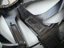 Laden Sie das Bild in den Galerie-Viewer, 1x Alufelge 19 Zoll 7.5&quot; 5x114.3 53ET 52910-D7490 Hyundai Rim Wheel