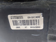 Laden Sie das Bild in den Galerie-Viewer, Frontscheinwerfer Chrysler 300c 04805761AK Links Scheinwerfer Headlight SCH8383840613bm