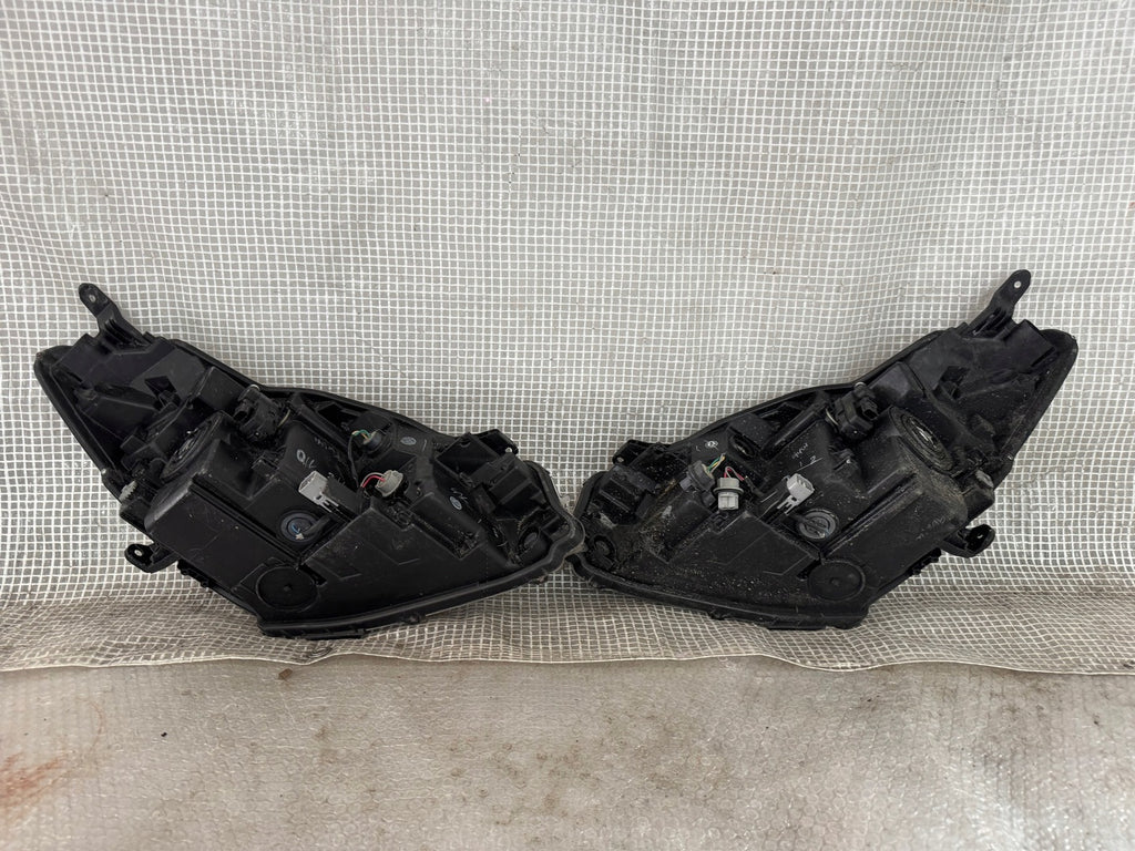 Frontscheinwerfer Toyota Yaris Ein Satz Scheinwerfer Headlight SCH8705822657as