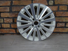 Laden Sie das Bild in den Galerie-Viewer, 1x Alufelge 16 Zoll 7.0" 4x100 37ET Glanz Weiß 403007684R Mg Twingo Iii FEL4314004653ta