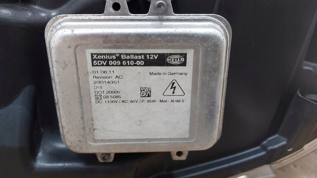 Frontscheinwerfer Mercedes-Benz Viano A6398202961 Rechts Scheinwerfer Headlight SCH6920100771sd