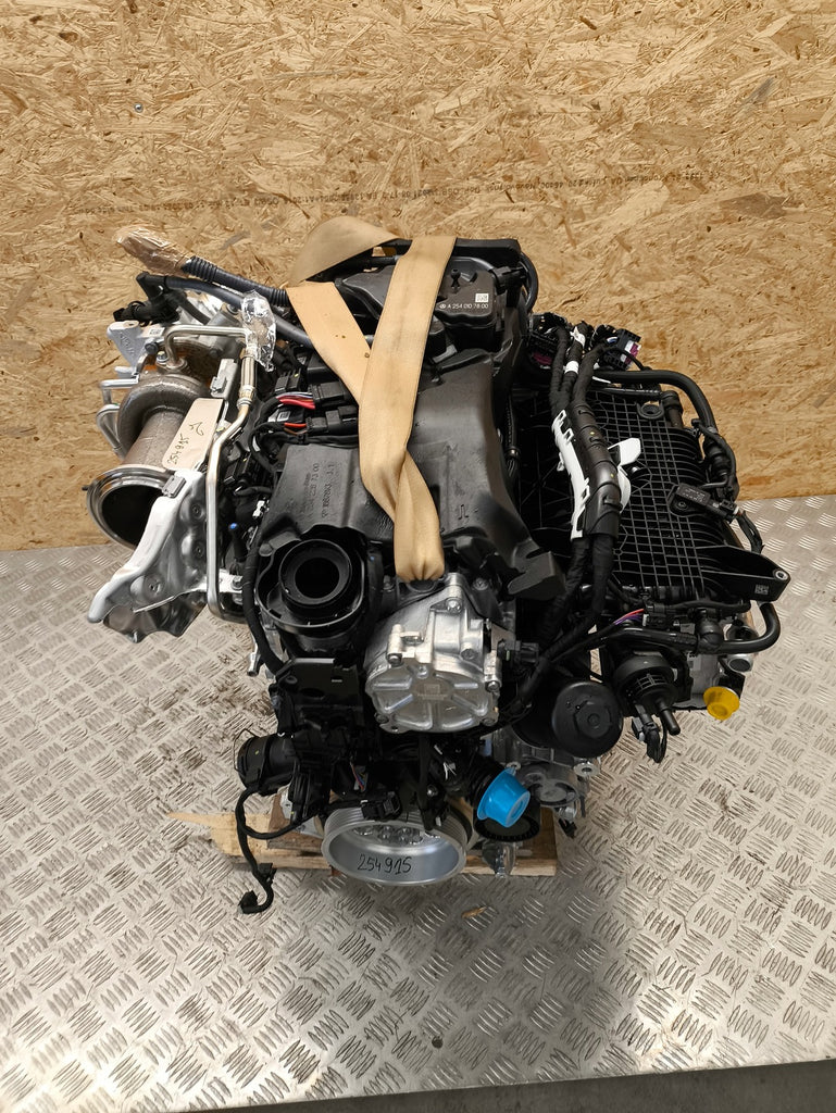 Motor Mercedes-Benz W206 254915 1.5 2024 Benzin Engine Komplett