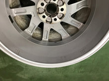 Load image into Gallery viewer, 1x Alufelge 17 Zoll 7.0&quot; 5x100 51ET Glanz Silber 6F0601025 Seat Ibiza Rim Wheel