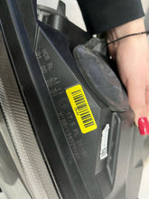 Laden Sie das Bild in den Galerie-Viewer, Frontscheinwerfer Ford Fiesta I H1BB13W030AD H1BB13W029AK Rechts oder Links SCH3539993525vi