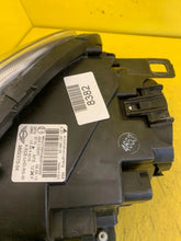 Laden Sie das Bild in den Galerie-Viewer, Frontscheinwerfer Mini Countryman R60 980227004 Xenon Rechts Headlight SCH5852597667xa