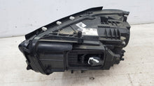 Laden Sie das Bild in den Galerie-Viewer, Frontscheinwerfer Mercedes-Benz W247 A2479062603 Rechts Scheinwerfer Headlight