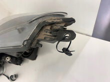 Laden Sie das Bild in den Galerie-Viewer, Frontscheinwerfer Toyota Yaris 811300DA50 Rechts Scheinwerfer Headlight SCH6664587121mt