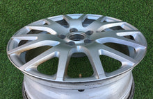 Load image into Gallery viewer, 1x Alufelge 17 Zoll 7.0&quot; 5x112 47ET Matt Silber 8J0071497666 Audi Tt Rim Wheel