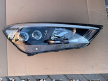 Load image into Gallery viewer, Frontscheinwerfer Hyundai Tucson 92102-D7200 LED Rechts Scheinwerfer Headlight