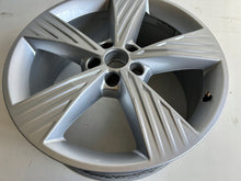 Load image into Gallery viewer, 1x Alufelge 19 Zoll 8.0" 5x112 45ET Glanz Silber 89A601025B Audi E-Tron FEL9625343603me