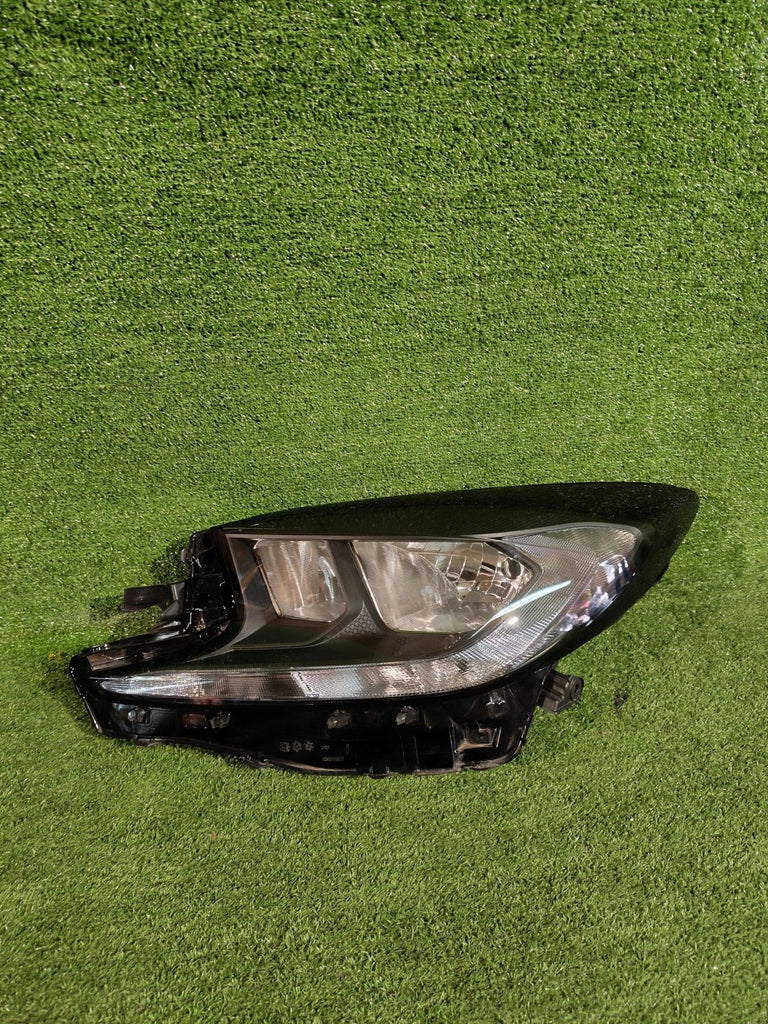 Frontscheinwerfer Toyota Aygo X CSC28965 Links Scheinwerfer Headlight SCH8619221018at