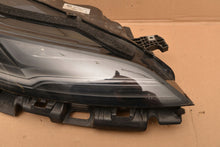 Laden Sie das Bild in den Galerie-Viewer, Frontscheinwerfer Tesla 3 1760889-00-F PMI150921 LED Rechts Headlight SCH8226361943zc