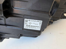 Laden Sie das Bild in den Galerie-Viewer, Frontscheinwerfer VW Crafter 7C1941006 Rechts Scheinwerfer Headlight SCH8612661990al