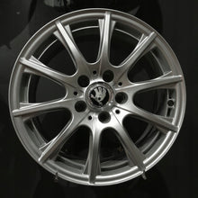 Laden Sie das Bild in den Galerie-Viewer, 4x Alufelge 16 Zoll 6.5" 5x112 38ET A2054012400 Mercedes-Benz Superb III Octavia FEL8831538460mt
