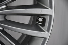 Laden Sie das Bild in den Galerie-Viewer, 1x Alufelge 17 Zoll 7.0" 5x115 50ET Glanz Grau 52910-J9200 Hyundai I Rim Wheel FEL6837423039me