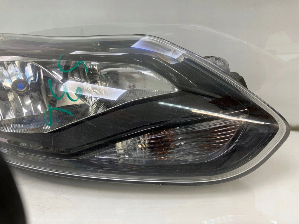 Frontscheinwerfer Ford Focus BM5113W029CK Rechts Scheinwerfer Headlight SCH1666039098zr