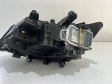 Laden Sie das Bild in den Galerie-Viewer, Frontscheinwerfer VW T7 7T1941082B Rechts Scheinwerfer Headlight SCH3706000076es