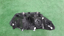Laden Sie das Bild in den Galerie-Viewer, Frontscheinwerfer BMW 1 F21 F20 7358391-12 LED Links Scheinwerfer Headlight SCH8186003194is