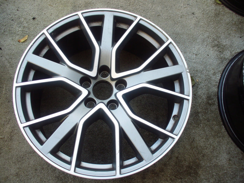 1x Alufelge 19 Zoll 8.5" 5x112 40ET Glanz Silber 8W0601025DH Audi Rim Wheel FEL3130943135ym
