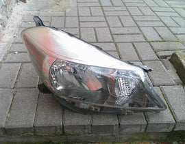 Frontscheinwerfer Toyota Yaris Rechts Scheinwerfer Headlight