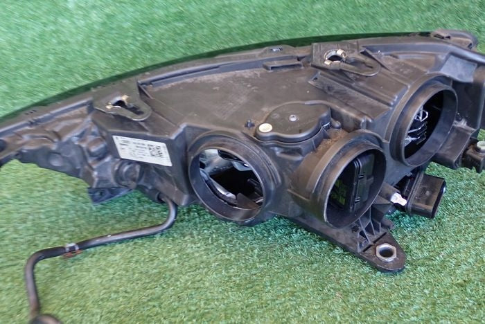 Frontscheinwerfer Audi A1 82A941004 Rechts Scheinwerfer Headlight