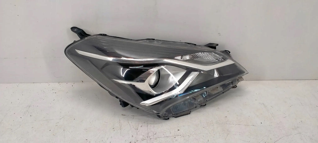 Frontscheinwerfer Toyota Yaris Rechts Scheinwerfer Headlight SCH8322214023wi