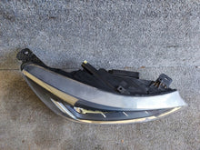 Laden Sie das Bild in den Galerie-Viewer, Frontscheinwerfer Ford Focus NX7B13E014 Rechts Scheinwerfer Headlight SCH9158989777wo