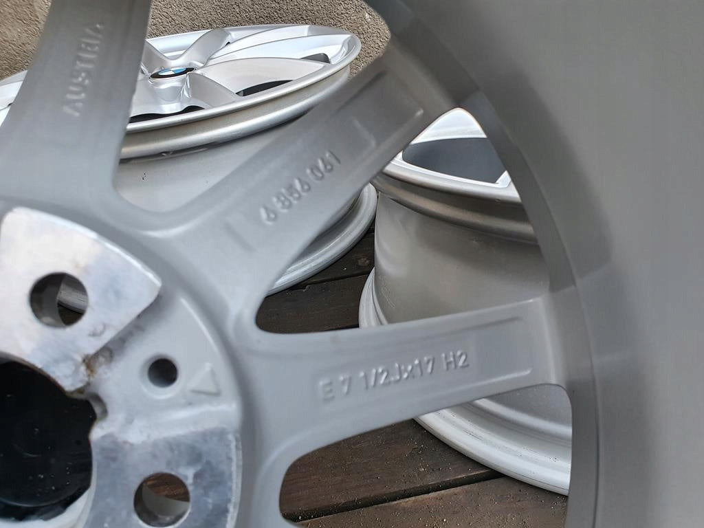 4x Alufelge 17 Zoll 7.5" 5x112 52ET Glanz Silber 6856061- BMW F45 F39 X1 F48 F46 FEL7732444917cm
