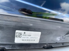 Laden Sie das Bild in den Galerie-Viewer, Frontscheinwerfer Hyundai Tucson 92102-D7700, D7921-22C20 LED Rechts Headlight