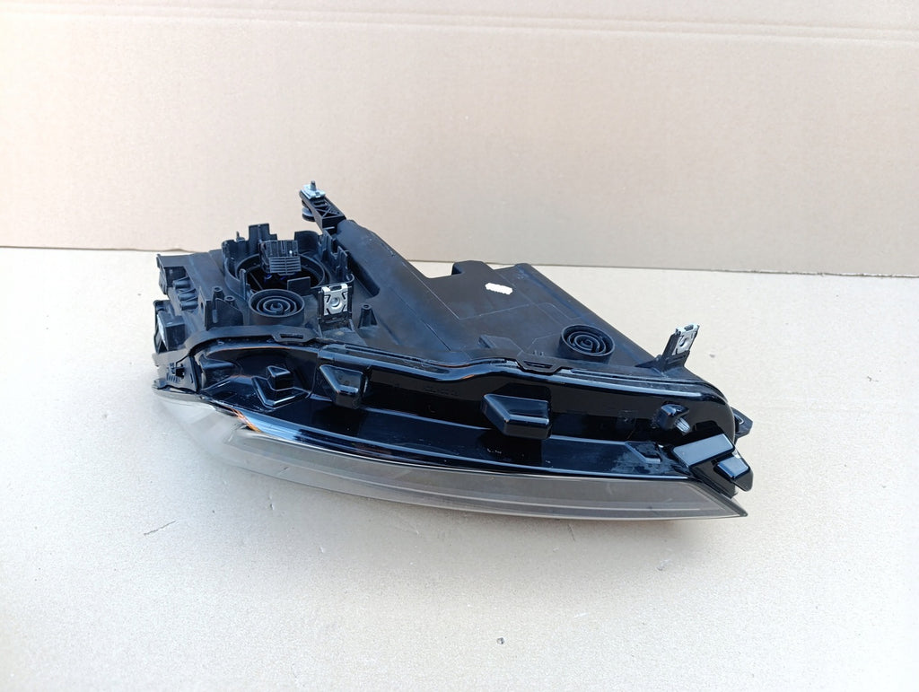 Frontscheinwerfer Seat Leon 5FB941007G LED Ein Stück (Rechts oder Links)