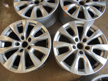 Laden Sie das Bild in den Galerie-Viewer, 4x Alufelge 17 Zoll 8.0" 5x120 Glanz Silber 2H0601025T VW Amarok Rim Wheel FEL8376439867zq