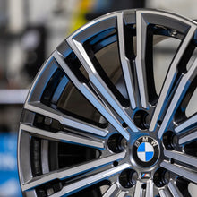 Laden Sie das Bild in den Galerie-Viewer, 4x Alufelge 18 Zoll 8.5" 5x112 40ET 8089891 BMW G31 G21 G30 G22 G20 G23 FEL7422499079br