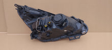 Laden Sie das Bild in den Galerie-Viewer, Frontscheinwerfer Opel Corsa D 13432889 Links Scheinwerfer Headlight SCH3765197386qd