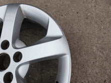 Laden Sie das Bild in den Galerie-Viewer, 1x Alufelge 16 Zoll 6.5&quot; 5x112 50ET Glanz Silber 1Z0601025AG Skoda Octavia Ii