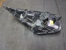 Laden Sie das Bild in den Galerie-Viewer, Frontscheinwerfer Kia Venga 1P921-01000 Halogen Links Scheinwerfer Headlight