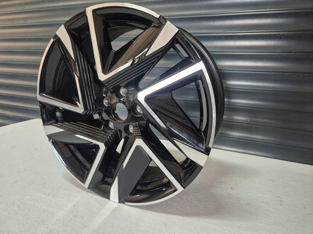 1x Alufelge 19 Zoll 5x114.3 Nissan Juke Rim Wheel FEL2933644070yf