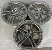 Load image into Gallery viewer, 1x Alufelge 19 Zoll 11.0&quot; 5x112 50ET Audi R8 Rim Wheel