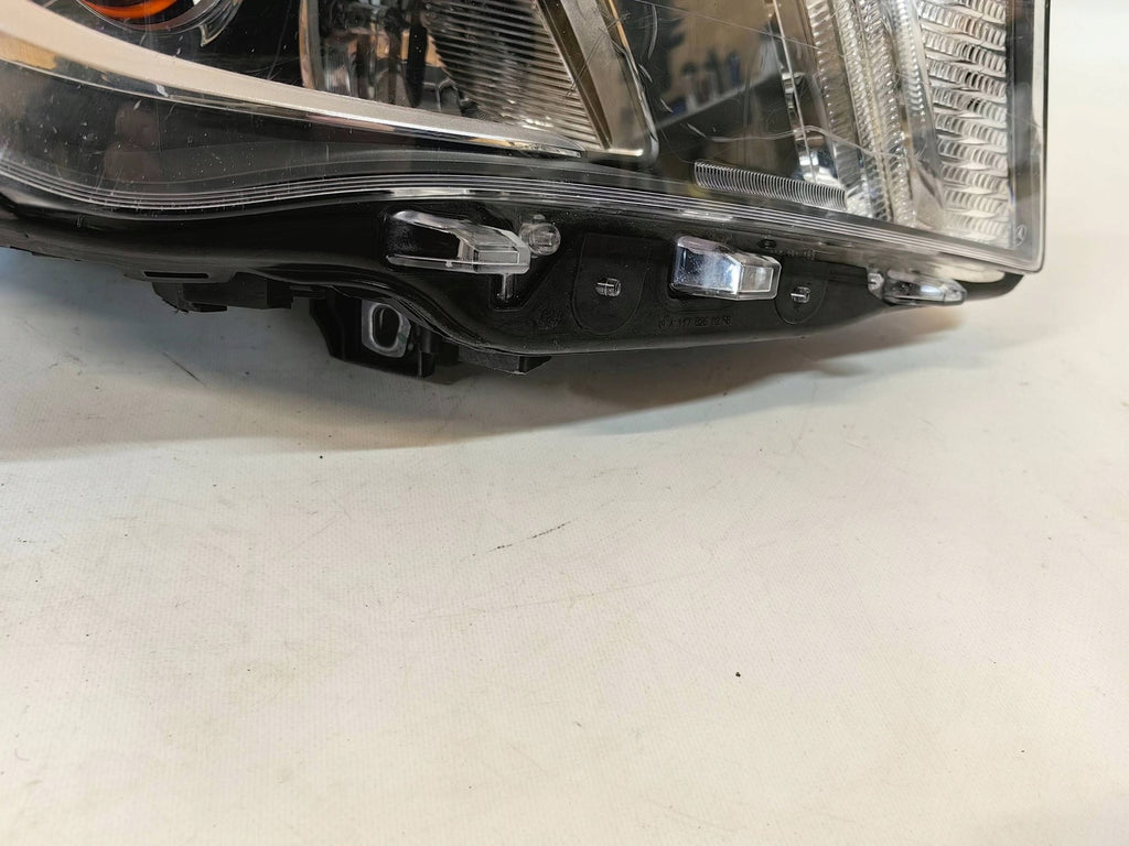 Frontscheinwerfer Mercedes-Benz Cla Amg A1779069400 Bi-Xenon Rechts Headlight SCH3335499288di