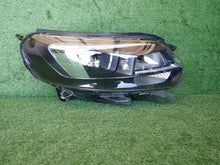 Laden Sie das Bild in den Galerie-Viewer, Frontscheinwerfer Opel Zafira C Vivaro 9832836480 Xenon Rechts Headlight