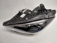 Laden Sie das Bild in den Galerie-Viewer, Frontscheinwerfer Mercedes-Benz W206 A2069066104 Links Scheinwerfer Headlight SCH9474398410kx
