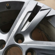 Load image into Gallery viewer, 1x Alufelge 17 Zoll 6.5" 5x100 39ET Glanz Graphit 2G7601025E VW T-Cross FEL3261998615ph