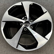 Laden Sie das Bild in den Galerie-Viewer, 4x Alufelge 18 Zoll 7.5" 5x112 51ET Glanz Schwarz 8V0601025DB Audi A3 Rim Wheel FEL1819004361ay