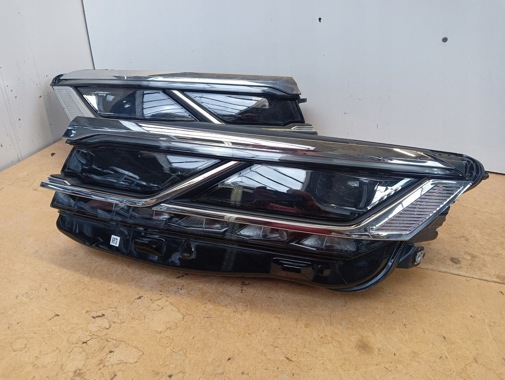 Frontscheinwerfer VW Touareg 761941081 Full LED Ein Satz Scheinwerfer Headlight