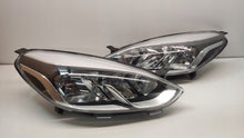 Laden Sie das Bild in den Galerie-Viewer, Frontscheinwerfer Ford Fiesta H1BB13W029AE H1BB-13W030-AE LED Rechts oder Links