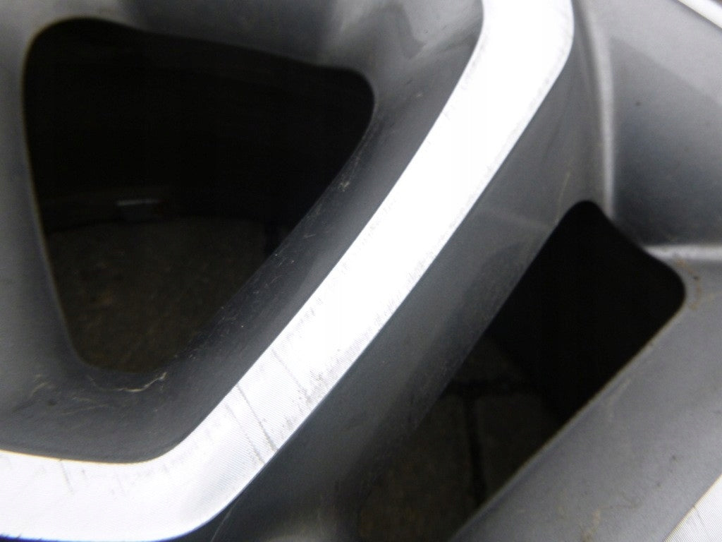 1x Alufelge 17 Zoll 5.0" 4x114.3 52910-C8300 Hyundai I10 Rim Wheel FEL9470351303am