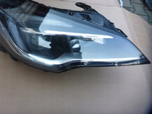 Load image into Gallery viewer, Frontscheinwerfer Opel Astra K 39158006 Rechts Scheinwerfer Headlight SCH9375363790jy
