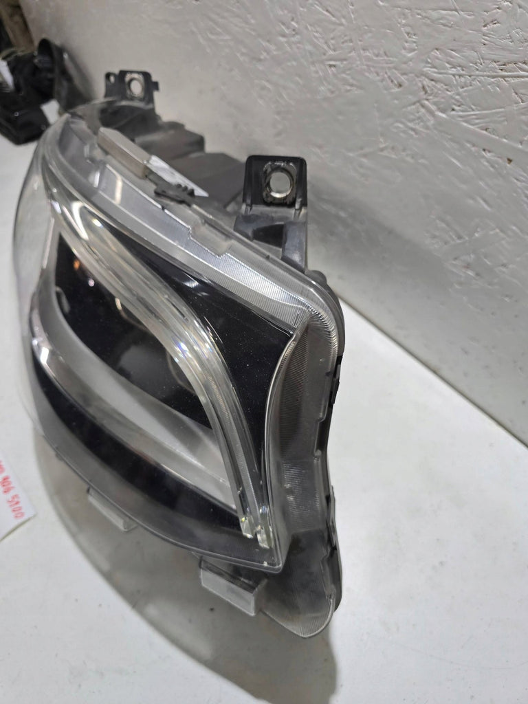 Frontscheinwerfer Mercedes-Benz Sprinter A9109065100 Rechts Headlight SCH8643406142pg