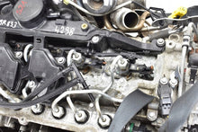 Load image into Gallery viewer, Motor Nissan X-Trail I Qashqai M9R833 2.0 DCI 173PS 138TKm 2007 Diesel Komplett MOT8839564493vo