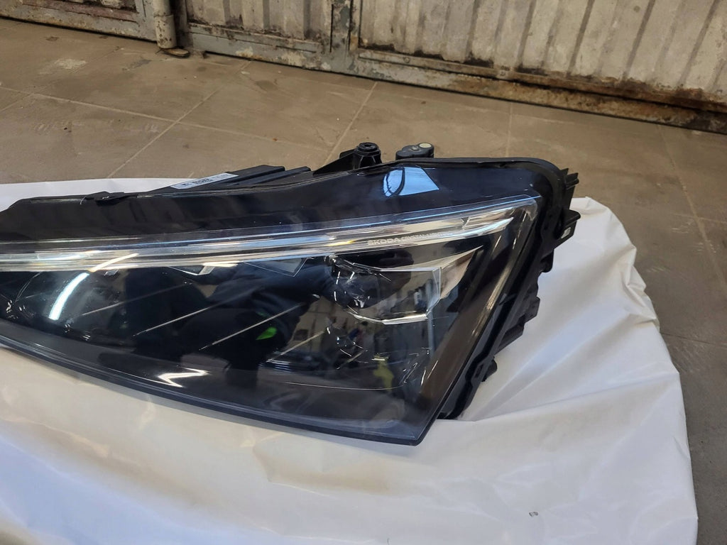 Frontscheinwerfer Skoda Scala 657941015A Vorderseite Scheinwerfer Headlight SCH2576560068wh