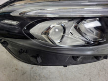 Laden Sie das Bild in den Galerie-Viewer, Frontscheinwerfer Mercedes-Benz W177 A1779063705 A1779063805 LED Ein Satz SCH8568302473op